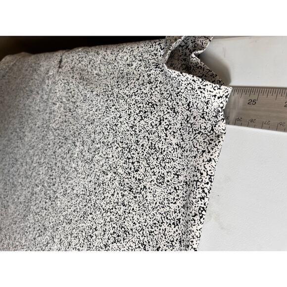 Women’s Black & White Abstract Print Blouse – V-Neck Cap Sleeve Tunic Top XXL - Picture 8 of 10